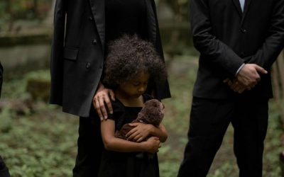 Valfri klädsel vid begravning – Är det verkligen okej?