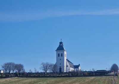 Fjärås kyrka