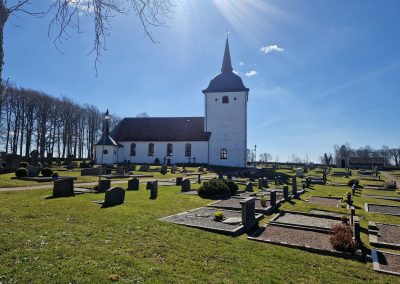 Vallda kyrka